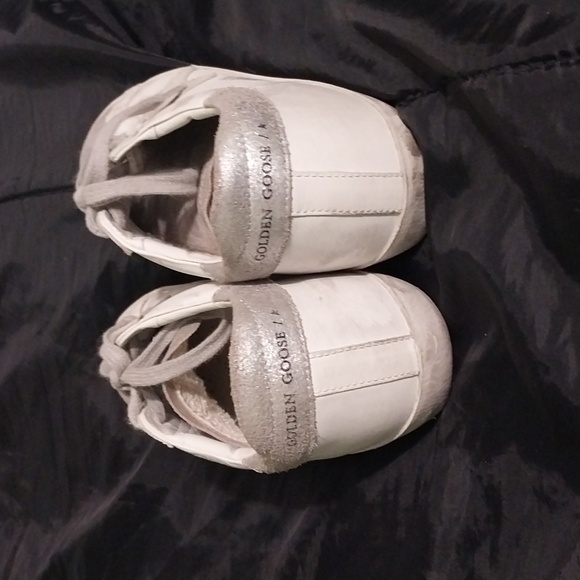  WHITE AND SILVER SUPER STAR PRIVATE EDT SHOES SZ 40 LIKE NEW